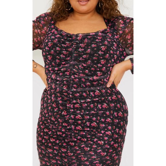 Women's In The Style Plus Curve Black Floral Mesh Mini Dress NWT Size 24 - Picture 2 of 3
